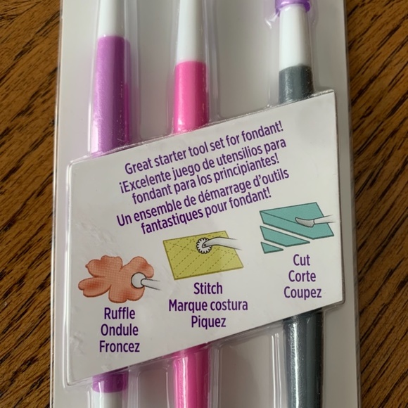 Fondant and Gum Paste Tool Set - Picture 2 of 2